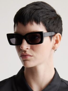 Quince BLACK Emmerson Rectangular Sunglasses never worn.